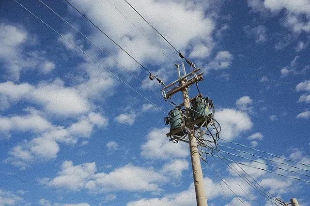 Свердловское село осталось без воды и электричества из-за аварии