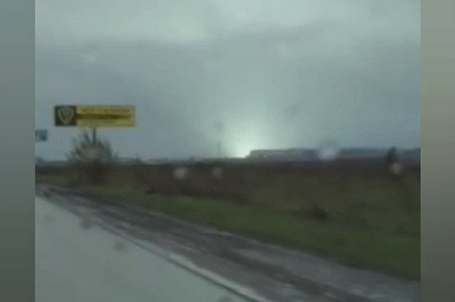 Под Екатеринбургом заметили странные вспышки