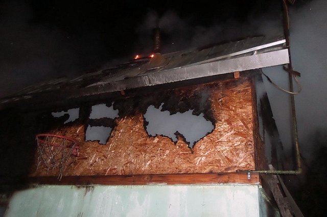 На улице Зеленый остров сгорела баня