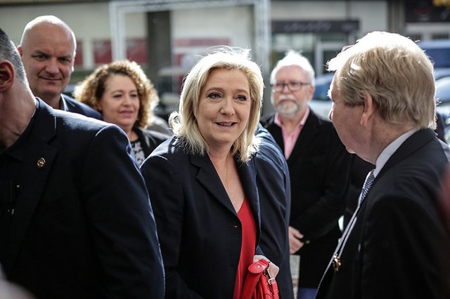 После референдума в Британии Ле Пен вновь выступила за Frexit