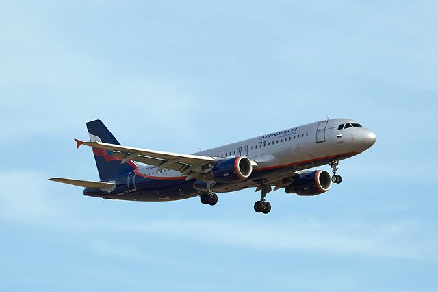 «Аэрофлот» разрешил не выключать телефоны при взлете и посадке