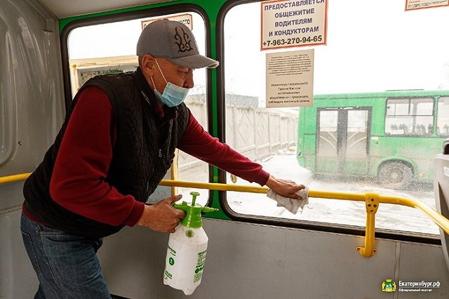 Администрация Екатеринбурга пустит дополнительные автобусы в Радоницу