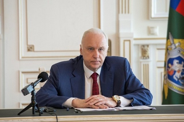 Александр Бастрыкин поручил возбудить дело против школьников, избивших парня битой в Екатеринбурге