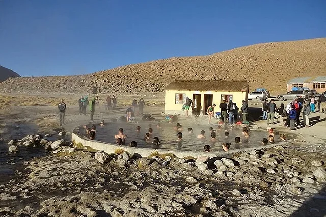 Екатеринбуржцы наводнили термальный комплекс в последний день каникул