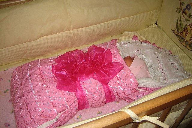 В ЯНАО маленький ребенок насмерть замерз на балконе