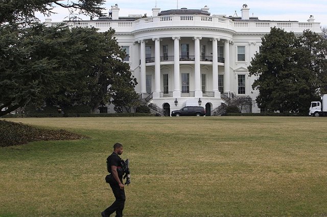 WP: видео с «пьяной ездой» спецагентов вокруг Белого дома уничтожено