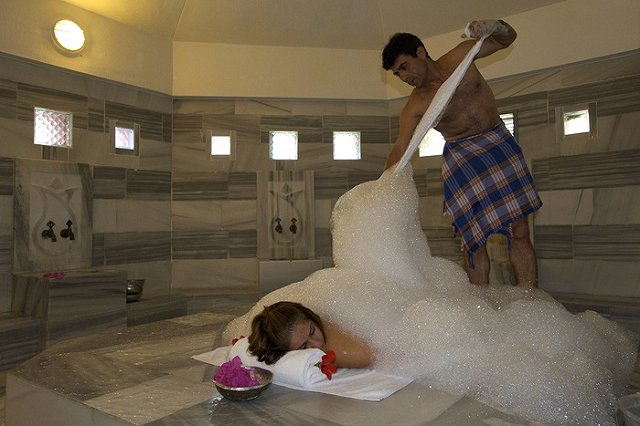 Туроператоры договорились с турецкими отелями о скидках на летний сезон