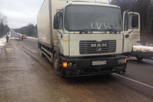 Дальнобойщик, сбивший веломарафонца в Тверской области, покончил с собой