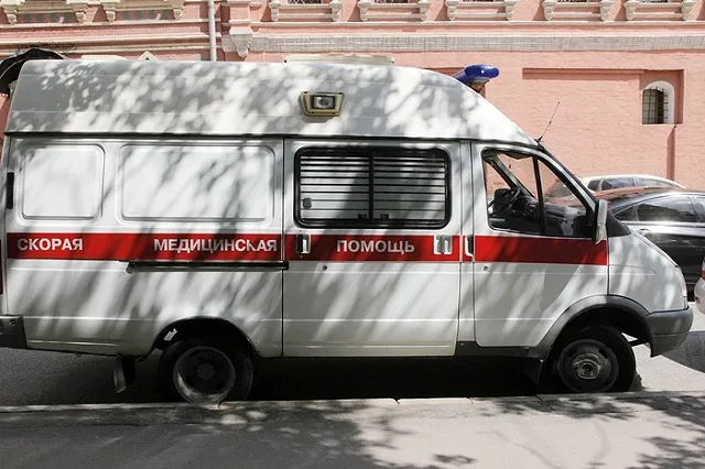 Селфи-медик из Ярославля рассказал, где взял фото с голой пациенткой