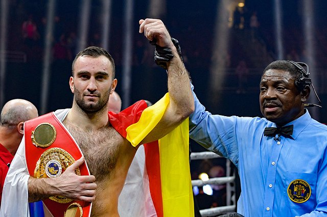Мурат Гассиев нокаутом защитил титул чемпиона мира по версии IBF