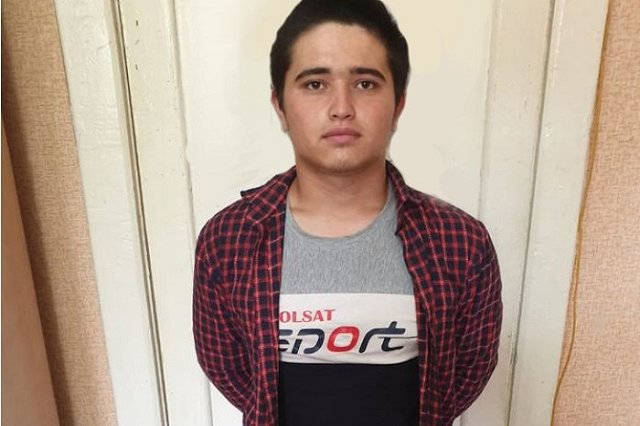 Полицейские Екатеринбурга задержали парня, ограбившего школьника на Вайнера