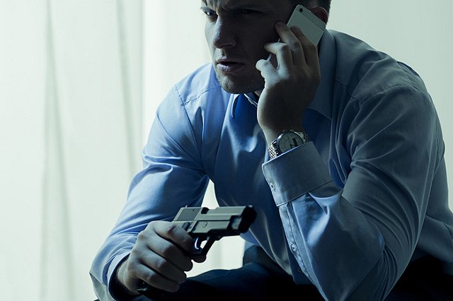 В Каменске-Уральском задержали мужчину, устроившего стрельбу по людям в центре города