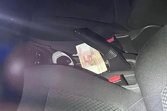 В Екатеринбурге пьяный водитель попытался дать взятку сотрудникам полиции