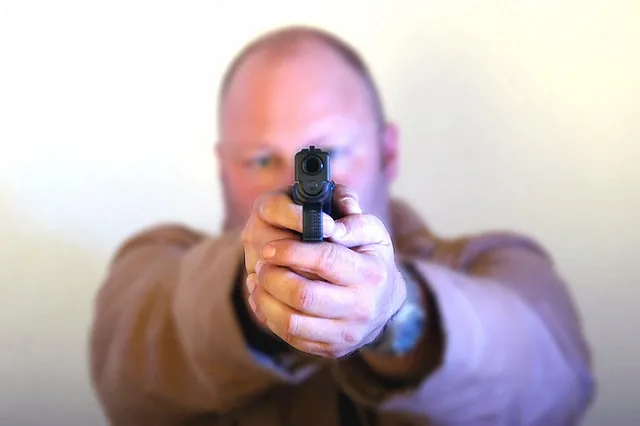 Две пули в голову: стрельбу в метро устроил пожилой москвич