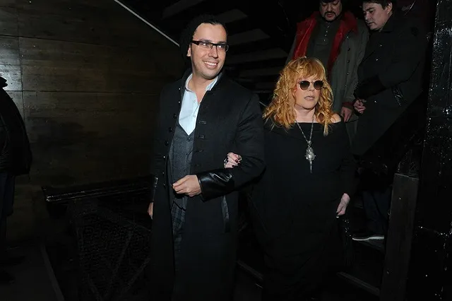 Тысячи россиян требуют убрать Пугачеву, Киркорова и Галкина из новогоднего эфира