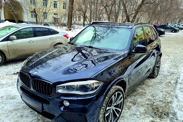 Екатеринбуржец лишился своего BMW X5 за долги