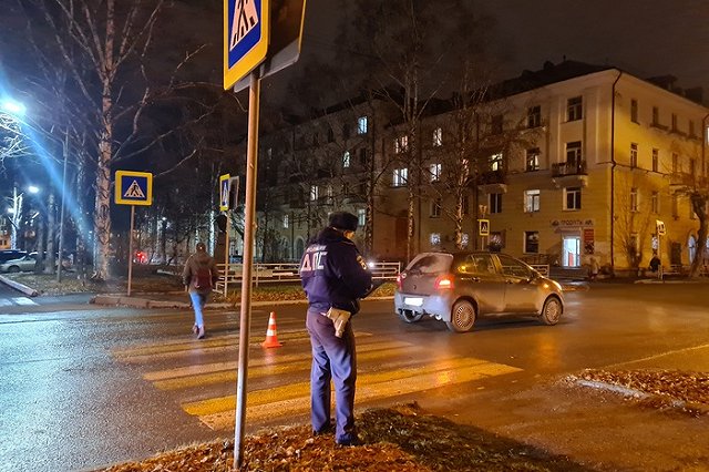 Женщина-водитель сбила 5-летнюю девочку на пешеходном переходе в Нижнем Тагиле