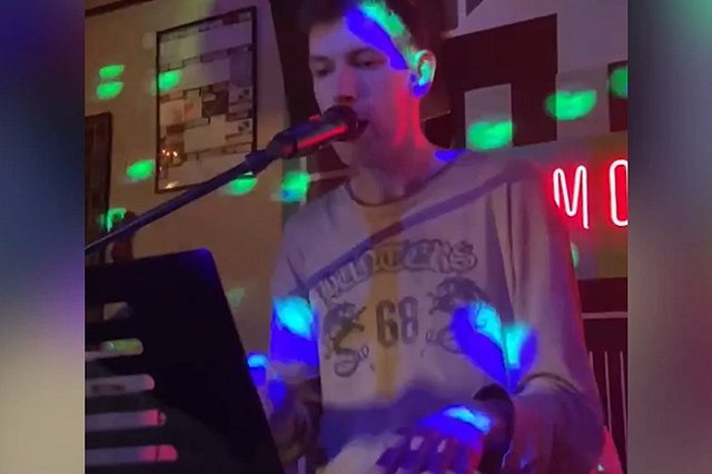 Екатеринбуржцы сбегали с выступления известного артиста