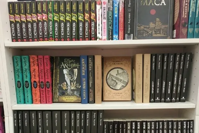 В свердловском Минкульте решили, что делать с книгами писателей-иноагентов