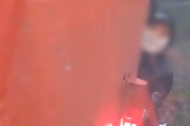 В Екатеринбурге школьники-зацеперы терроризируют водителей трамваев