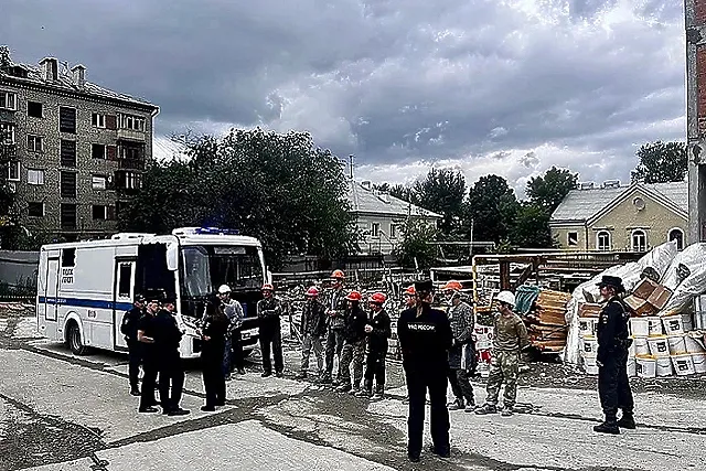 Свердловские судебные приставы депортировали из РФ более 800 иностранцев за первый квартал 2026 года