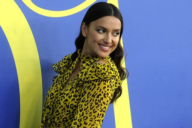 Шейк призналась, что ест в кровати и плохо выглядит. «У меня целлюлит!»