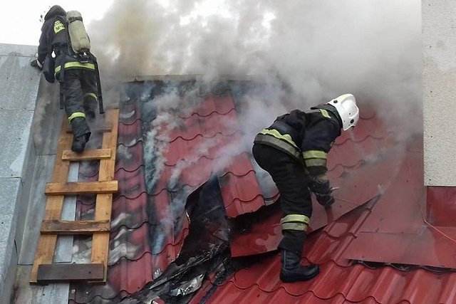 В Екатеринбурге горело здание службы по атомному надзору