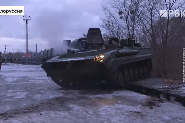Очередной эшелон с военной техникой отправился из России на учения в Белоруссию