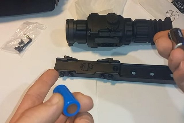 Мобилизованные из ХМАО просят купить для них батарейки вместо носков и шоколада