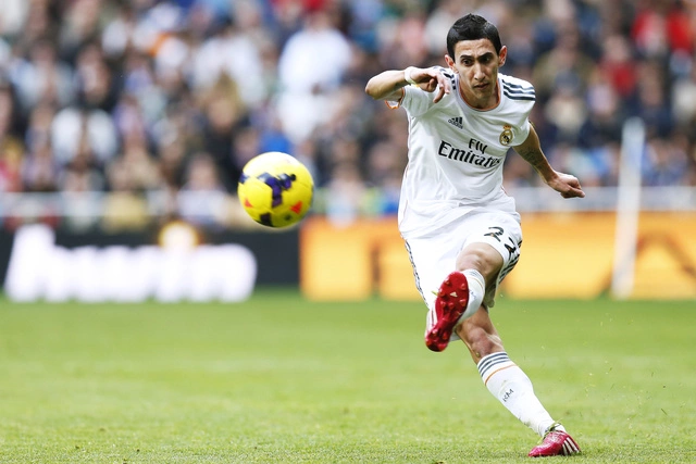 Трансфер Ди Марии в МЮ стал рекордным для английского футбола