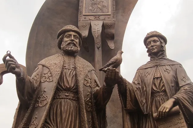 Екатеринбург отметит День любви, семьи и верности