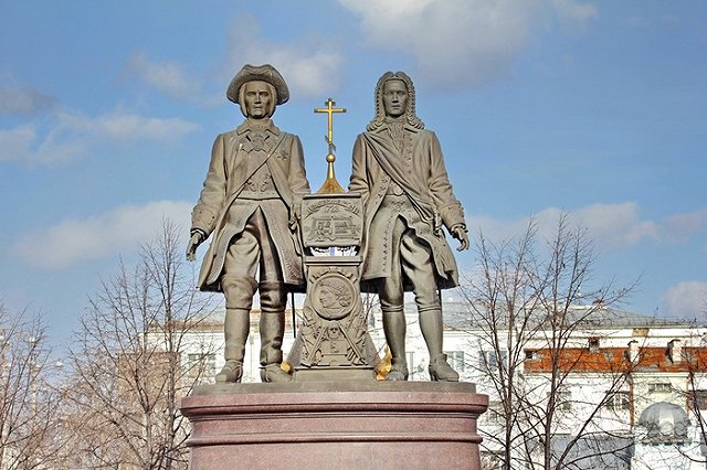 На въездах в Екатеринбург поставят новые стелы