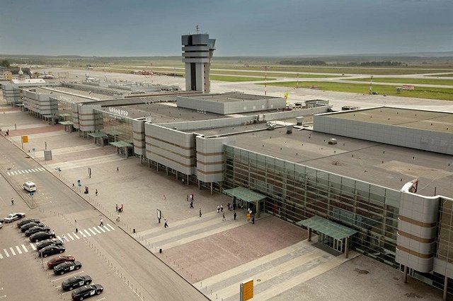 Неизвестный сообщил о бомбе в аэропорту Кольцово