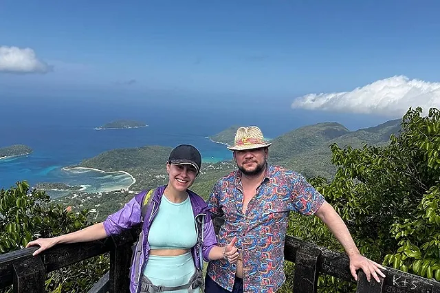 Участница «Уральских пельменей» застряла на Сейшелах из-за конфликта между Израилем и Ираном