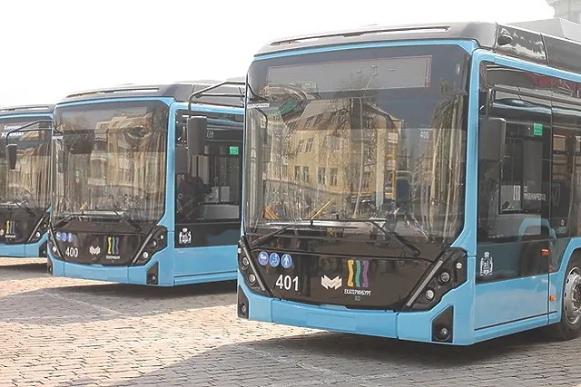 Гортранс законсервировал в Екатеринбурге 65 автобусов из-за нехватки запчастей