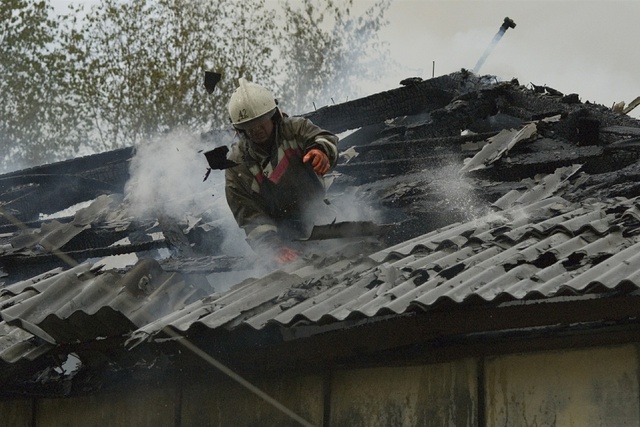 В Сухом логу на базе отдыха произошел пожар