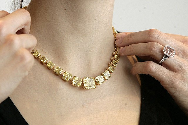 У постоялицы гостиницы «Мариотт» украли украшения на миллион рублей