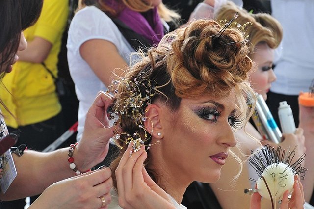 Команда Екатеринбурга победила в Чемпионате России по парикмахерскому искусству