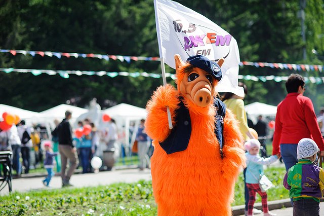 Variety сообщил о грядущем перезапуске сериала «Альф»