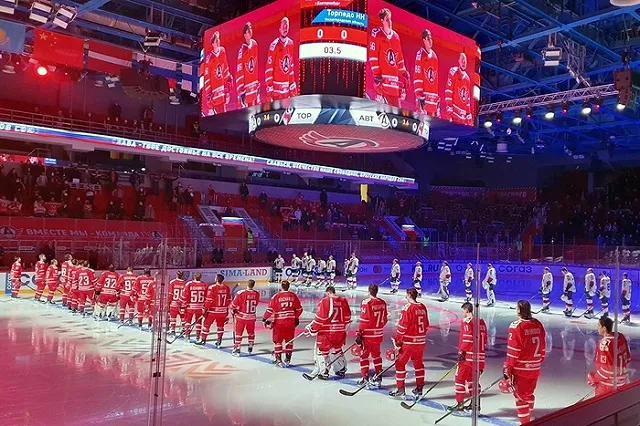 «Автомобилист» уступил «Торпедо» в серии буллитов