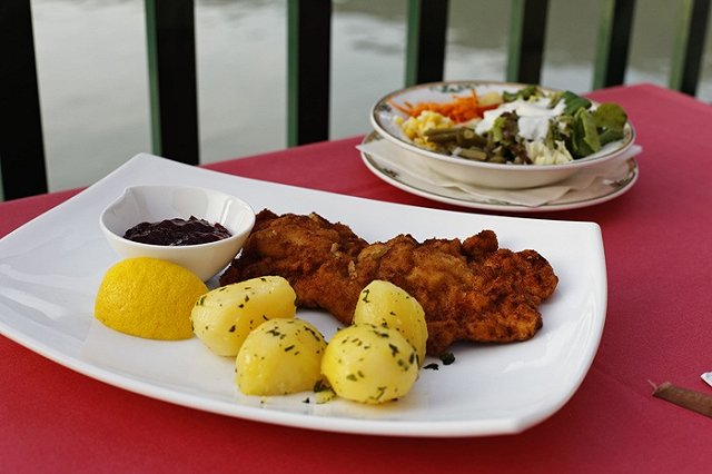 Число отравившихся в лагере на Урале детей увеличилось до 64