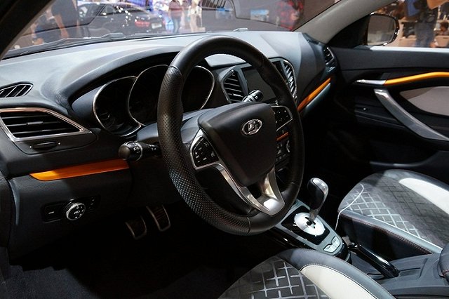 Екатеринбуржцы остаются верны отечественным автомобилям