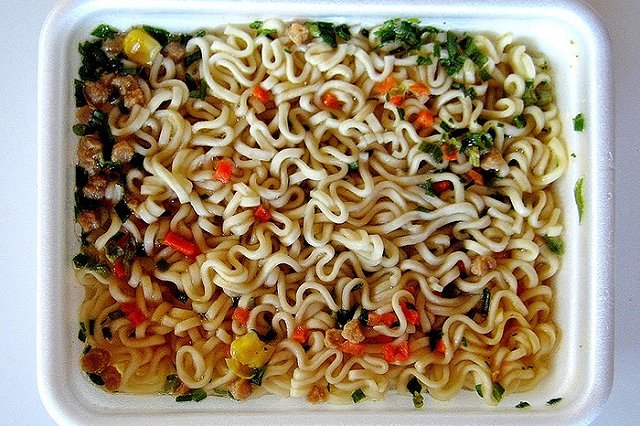 В Москве задержали мошенника, предлагавшего «Доширак» в качестве лекарства от рака