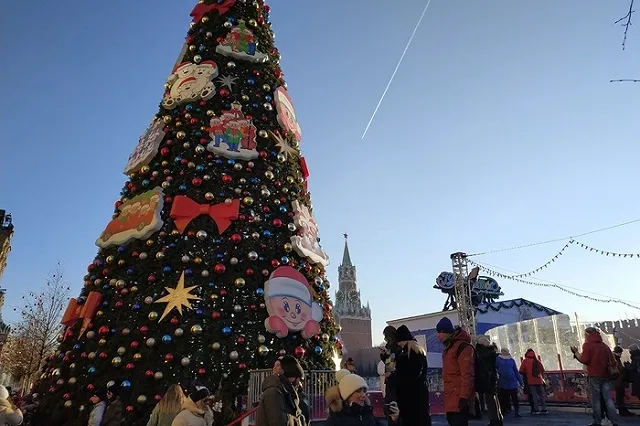 Главная ёлка страны впервые пройдёт в режиме онлайн