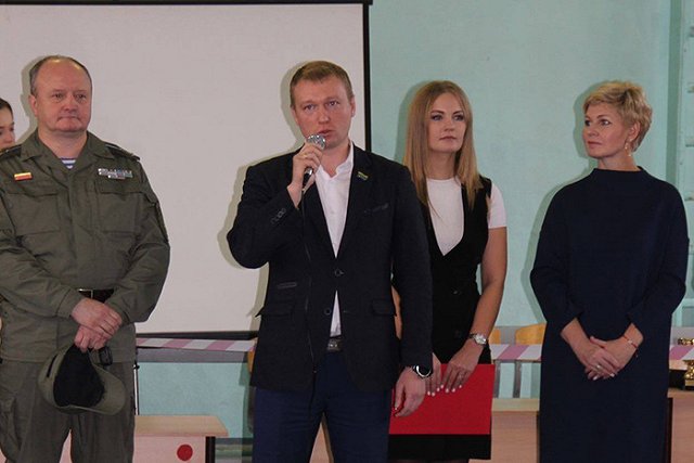 Депутат, владеющий торговым центром: Торговля не должна отвечать за провал по вакцинации