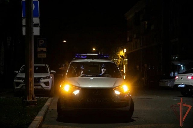 На Урале ударивший прохожего ножом спрятал его в уличном электрощите