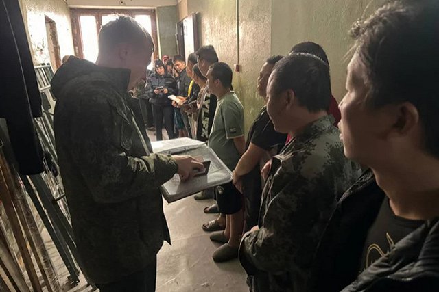 Правозащитница рассказала, почему мигранты попадают в список нелегалов в Екатеринбурге