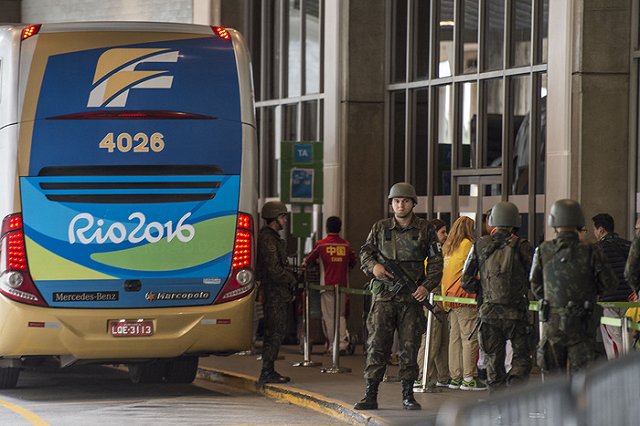 В российском генконсульстве раскрыли детали убийства грабителя в Рио