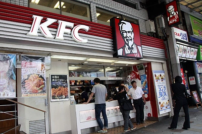 Депутат попросил Роспотребнадзор проверить KFC и Burger King