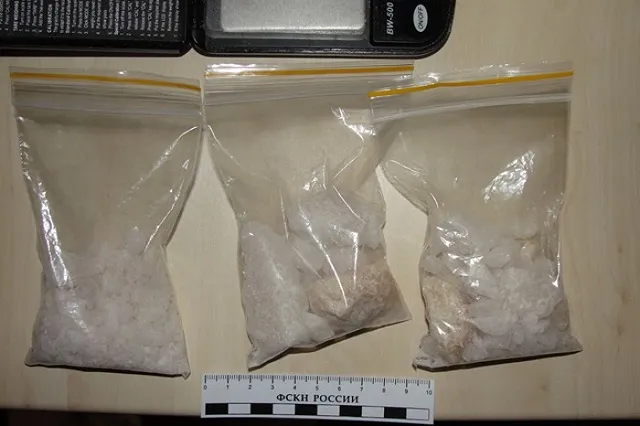 Сотрудница ОБНОН ловила наркоманов на собственноручно сделанные «закладки»